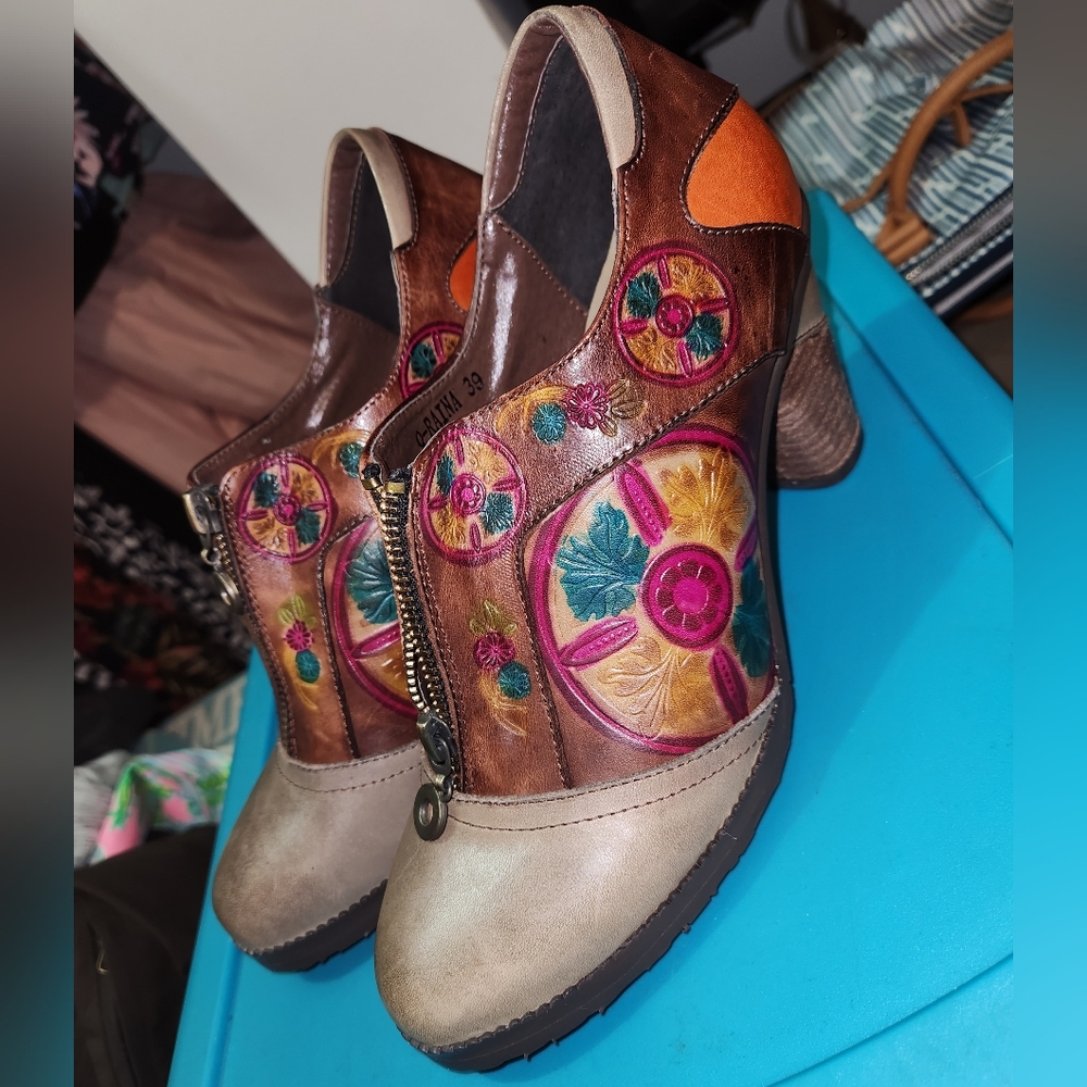 L'Artiste Spring Step Raina Booties